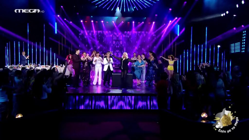 Η Ρούλα Κορομηλά τραγουδά «Θέλω τα ώπα μου» στο Σπίτι με το MEGA