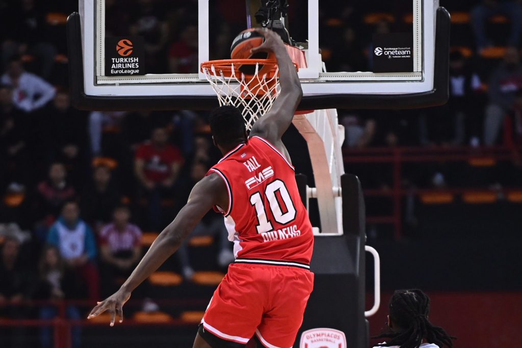 Euroleague: Άνετη επικράτηση του Ολυμπιακού επί της Βιλερμπάν
