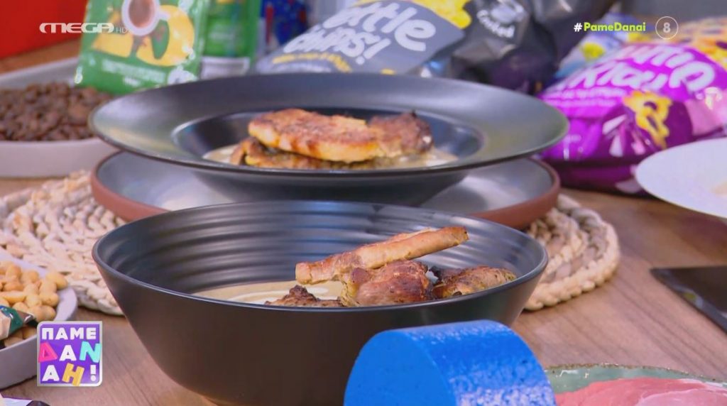 Ο Τίμος Ζαχαράτος μάς ετοιμάζει μπριζόλες φούρνου με πουρέ μελιτζάνας