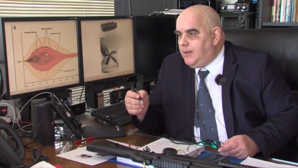 Νήσος Ρω: «Ο Μανώλης ήταν αριστερόχειρας…» – Ερωτήματα για τις συνθήκες θανάτου του στρατιώτη