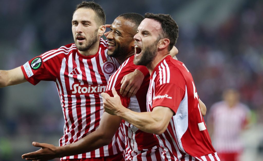 Ολυμπιακός: Διέλυσε την Άστον Βίλα και έγραψε ιστορία ξανά