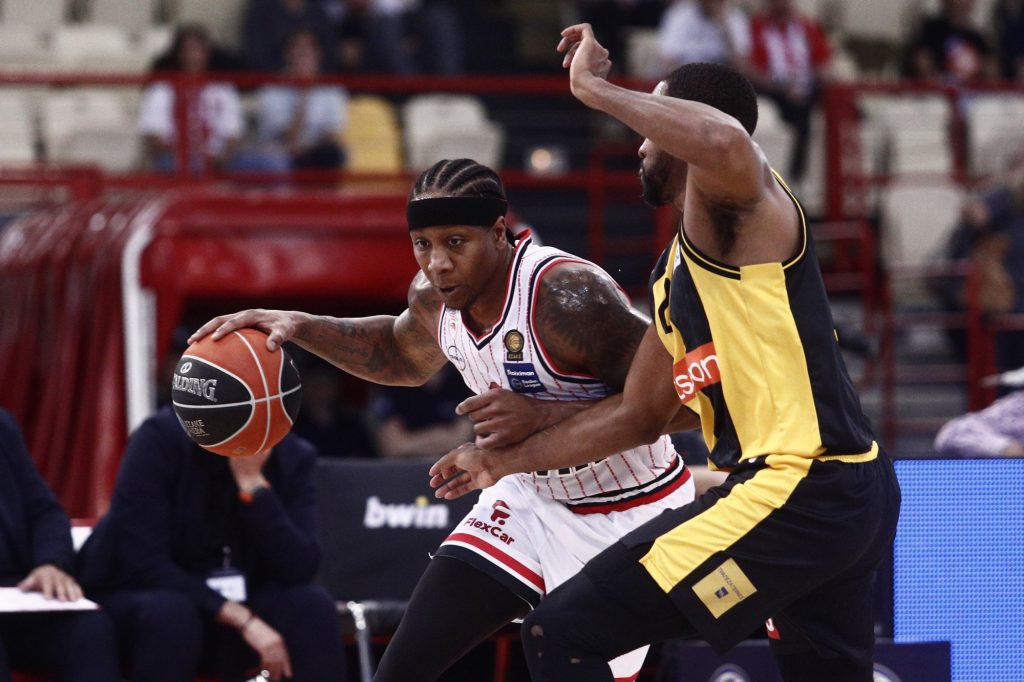 Ολυμπιακός – ΑΕΚ: Με το δεξί οι «ερυθρόλευκοι» (92 – 75) και στυλοβάτη τον Μιλουτίνοφ