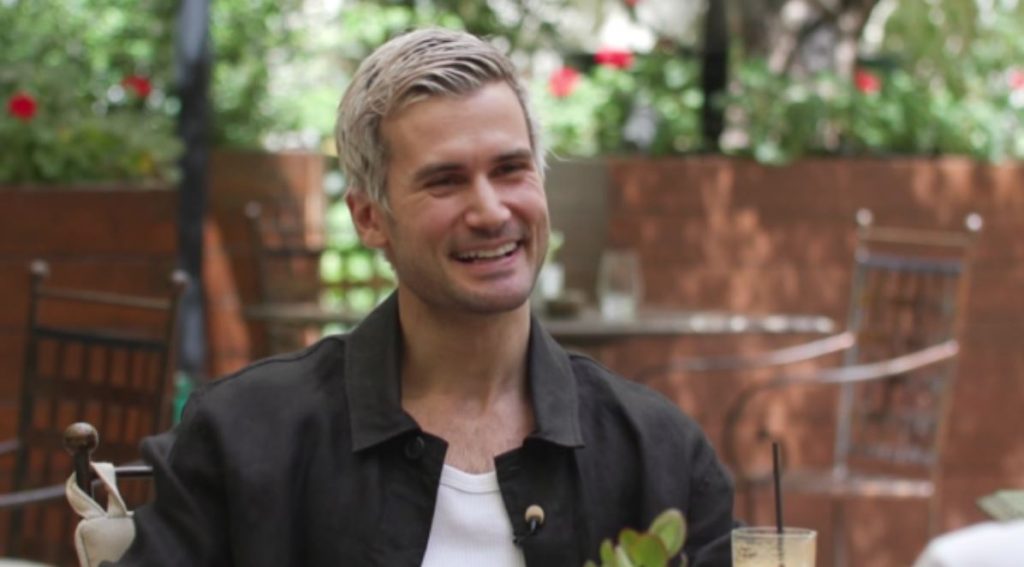 Αναστάσης Ροϊλός: «Δεν πουλάω τον εαυτό μου ως κάλο παιδί και διανοούμενο»