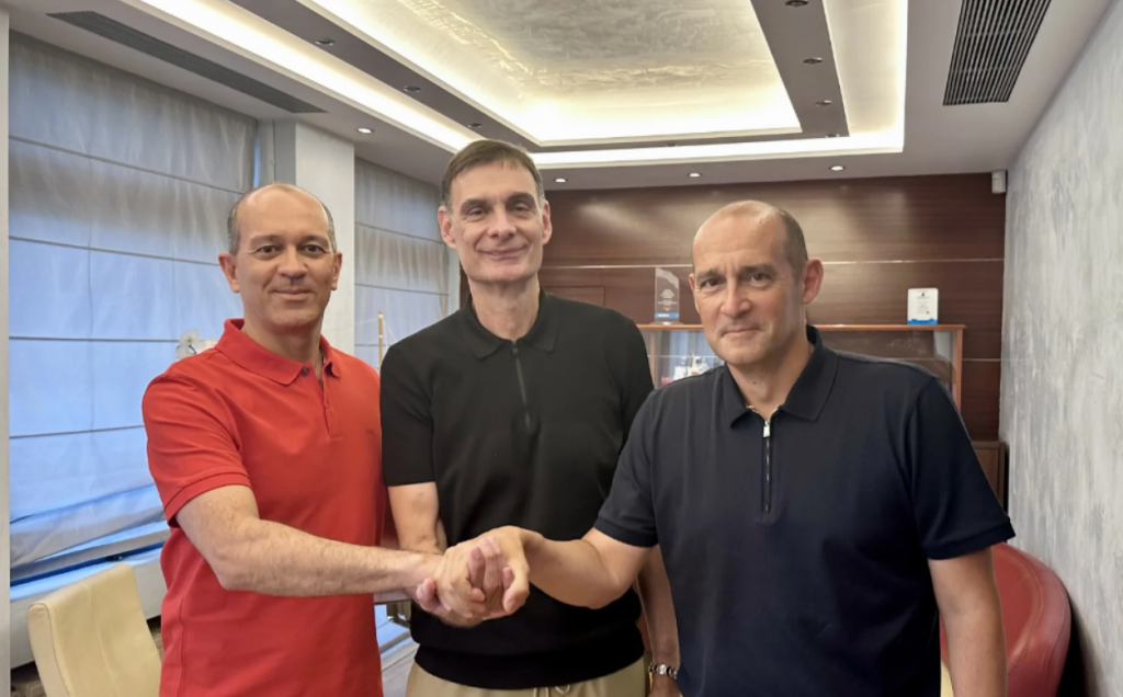 Γιώργος Μπαρτζώκας: Ανανέωσε τη συνεργασία του με τον Ολυμπιακό