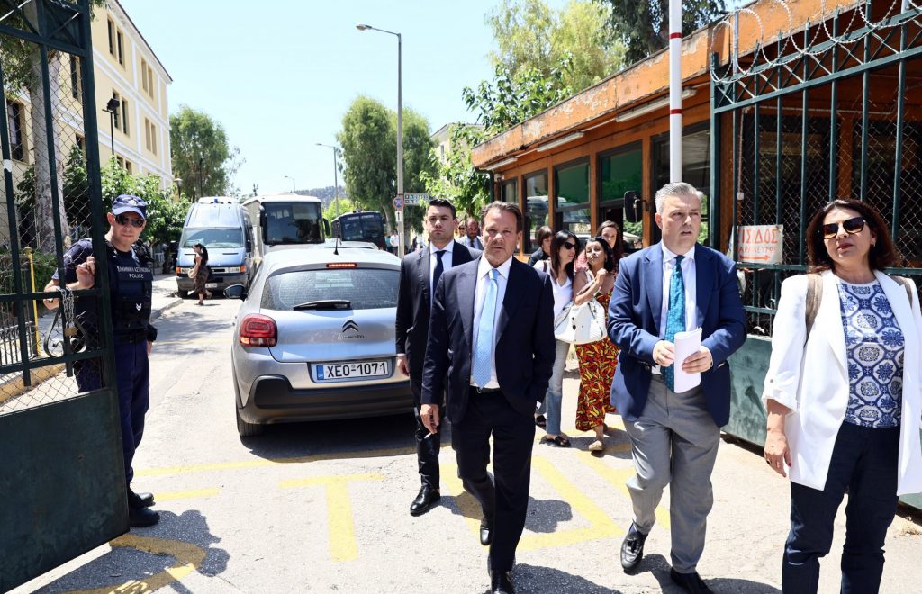 Απόστολος Λύτρας: Η πρώτη νύχτα του δικηγόρου στην VIP πτέρυγα των φυλακών και ο καυγάς για το… τσιγάρο