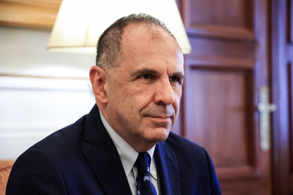 Γιώργος Γεραπετρίτης: Ενημέρωσε τα κόμματα για τα εθνικά ζητήματα
