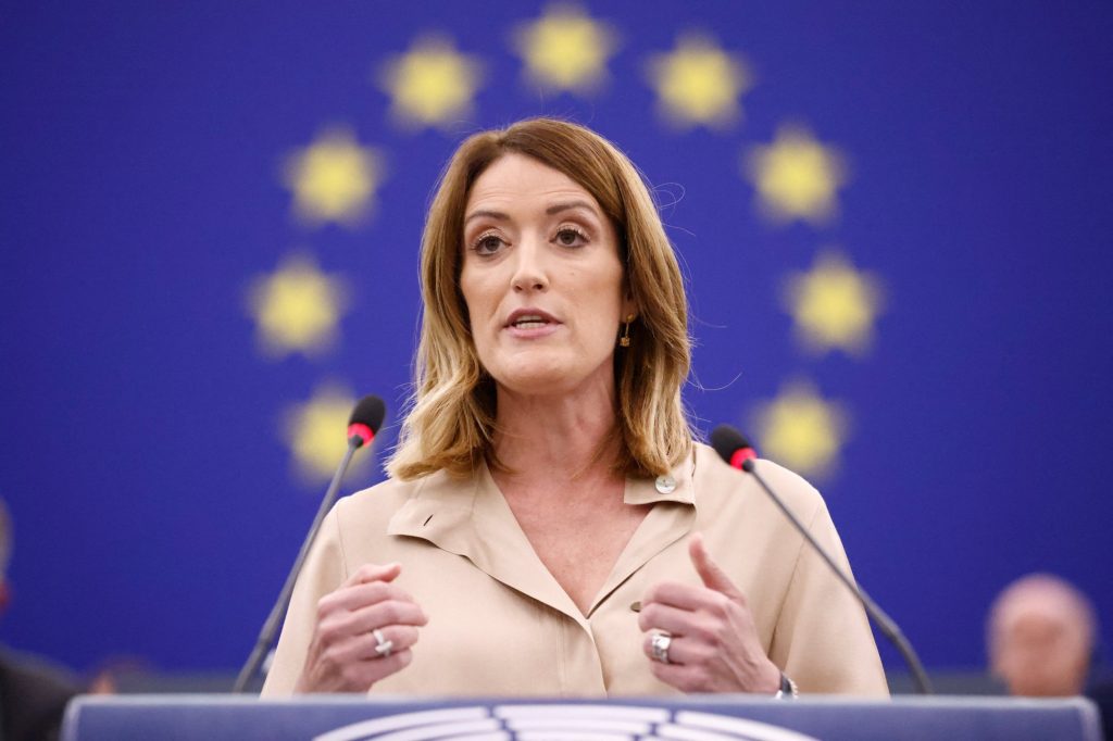 Ρομπέρτα Μέτσολα: Επανεξελέγη στο «τιμόνι» του Ευρωπαϊκού Κοινοβουλίου