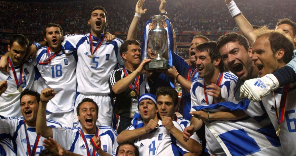Σαν σήμερα 20 χρόνια πριν – Η Ελλάδα πρωταθλήτρια Ευρώπης στο ιστορικό καλοκαίρι του Euro & των Ολυμπιακών Αγώνων