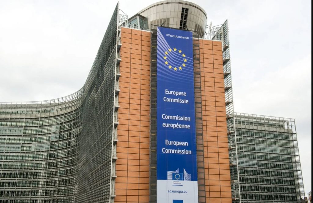 Νέες συστάσεις της Κομισιόν στην Ελλάδα για το κράτος δικαίου