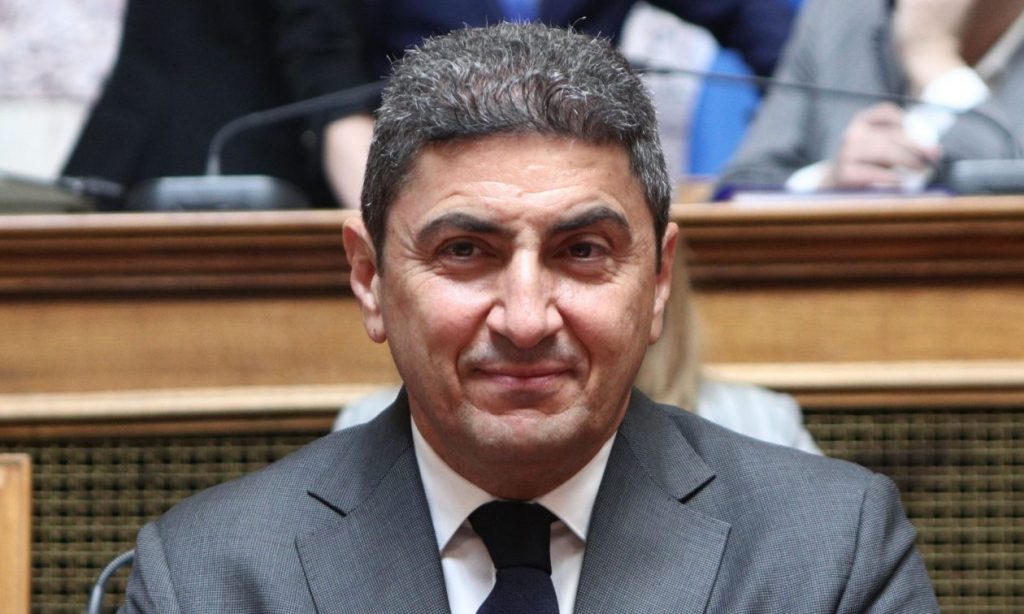 Λευτέρης Αυγενάκης: Διεγράφη από την ΚΟ της ΝΔ μετά το επεισόδιο στο αεροδρόμιο