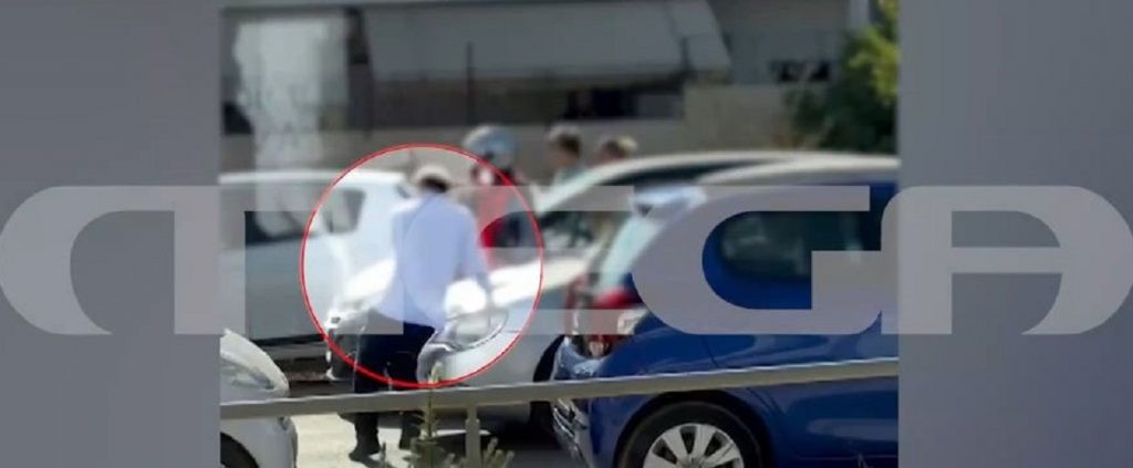 Λεωφόρος Μαραθώνος: Άγριος ξυλοδαρμός του πρώην δημάρχου Ραφήνας στην μέση του δρόμου