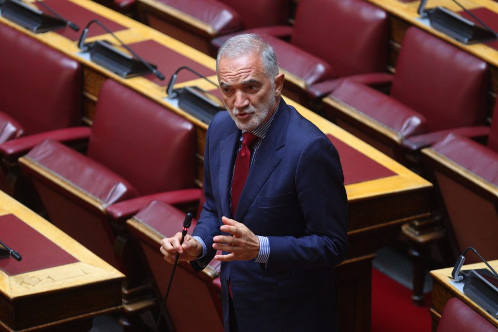 Μάριος Σαλμάς: Εμμένει στις θέσεις που τον έφεραν εκτός ΝΔ