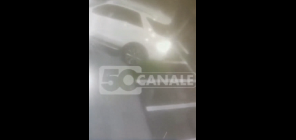 Ιταλία: 65χρονη βρήκε, κυνήγησε και πάτησε με το αυτοκίνητό της τον άνθρωπο που της έκλεψε την τσάντα