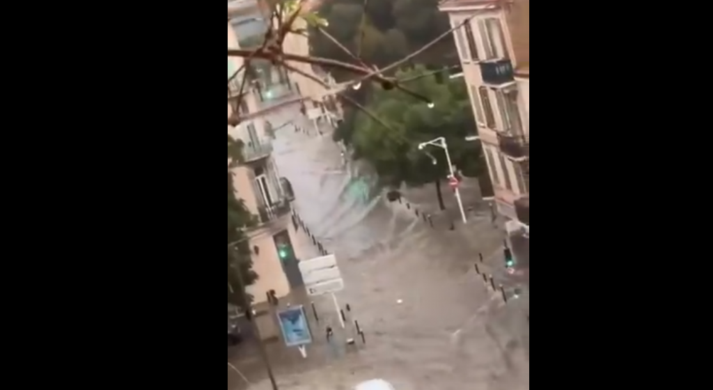 Γαλλία: Εικόνες καταστροφής στις Κάννες – Δρόμοι έγιναν ποτάμια