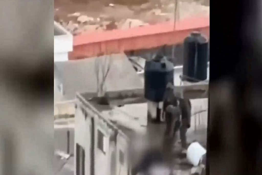Ισραηλινοί σκότωναν Παλαιστίνιους και τους πέταγαν από την ταράτσα – Βίντεο σοκ