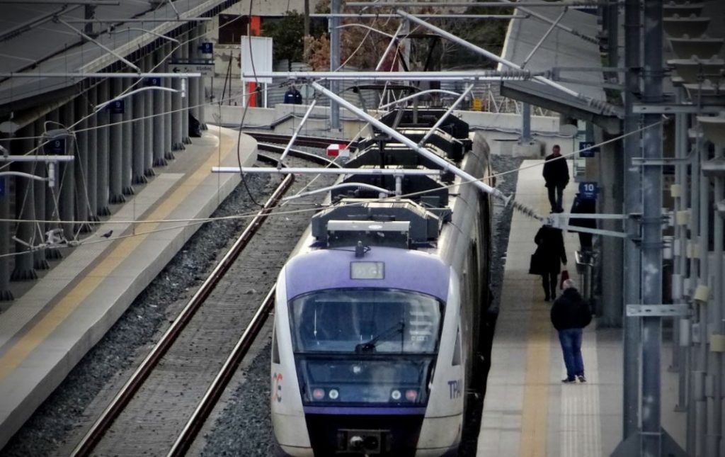 Πιερία: Παρολίγον τραγωδία με σύγκρουση τρένων στον Κορινό