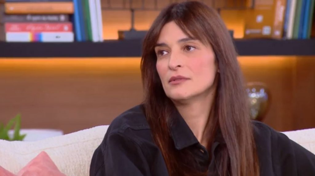 Αντιγόνη Κουλουκάκου: «Θα έχουμε ανατροπές στην σχέση Ιουλίας-Στάθη» – Aποκαλυπτικό spoiler για την «Γη της Ελιάς»