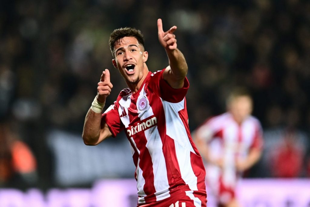 Ολυμπιακός: Ο Κωστούλας έγραψε ιστορία και έγινε το πρόσωπο της 11ης αγωνιστιστικής