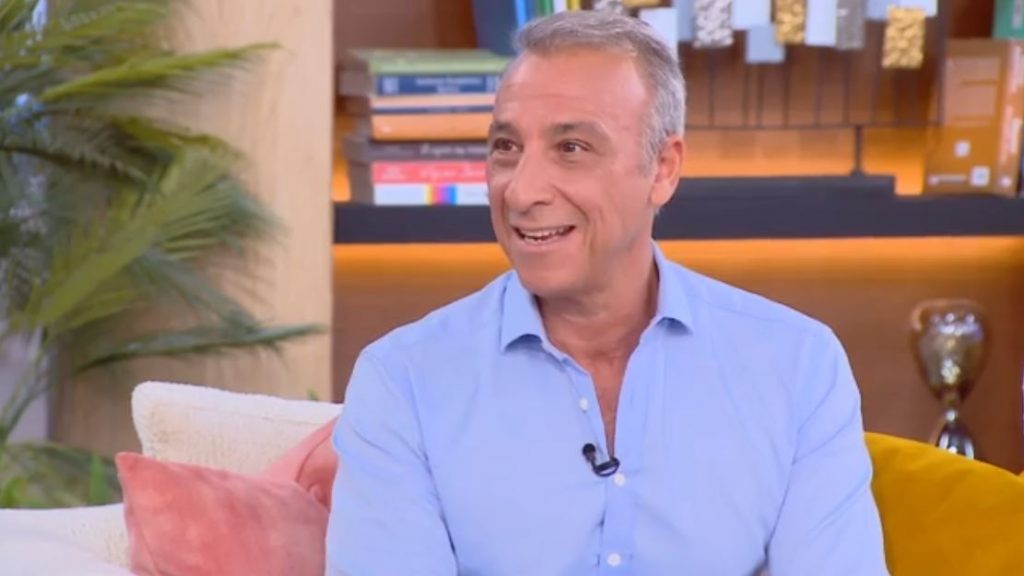 Μίνως Μάτσας: «Ο Στέλιος Καζαντζίδης τραγουδούσε και έτριζαν τα τζάμια – Στην αρχή ήμουν διστακτικός με τον Χρήστο Μάστορα»