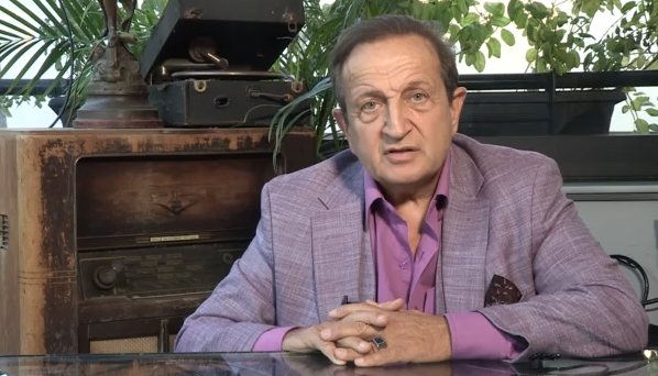 «Είπα ξείπα» με τον Σπύρο Μπιμπίλα – Για ποιες δηλώσεις του μετάνιωσε και για ποιες όχι;