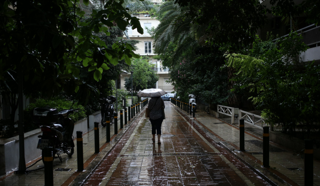 Ισχυρές καταιγίδες χτυπήσαν ήδη την δυτική Ελλάδα, τα Επτάνησα και την Πελοπόννησο – Ο καιρός σήμερα