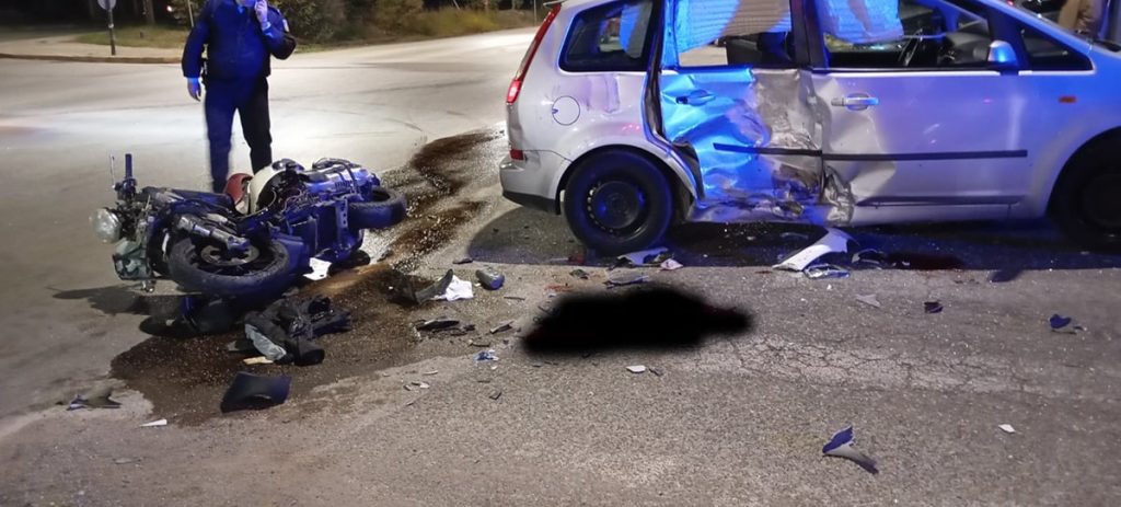Αγρίνιο: Το τελευταίο «αντίο» στον 20χρονο που σκοτώθηκε ακαριαία σε τροχαίο
