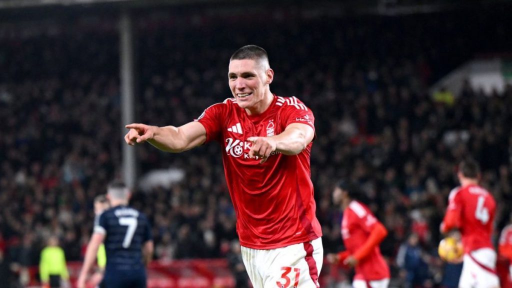 Νότιγχαμ Φόρεστ: Ο Βαγγέλης Μαρινάκης συνεχάρη τους παίκτες για τη νίκη επί της Άστον Βίλα