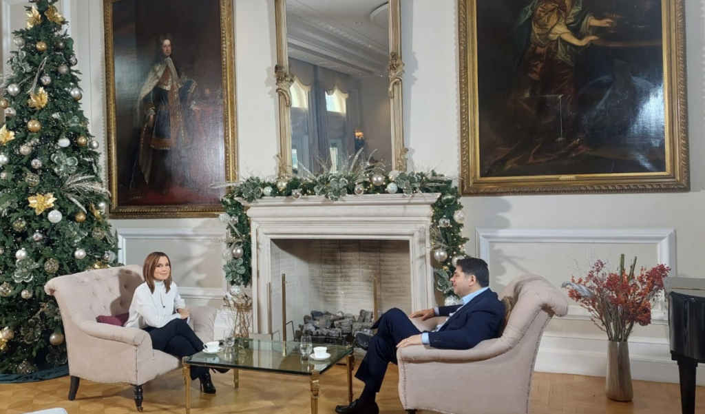 «Μεγάλη Εικόνα»: Ο Αμερικανός Πρέσβης, Γιώργος Τσούνης, καλεσμένος της Νίκης Λυμπεράκη απόψε στις 00:20