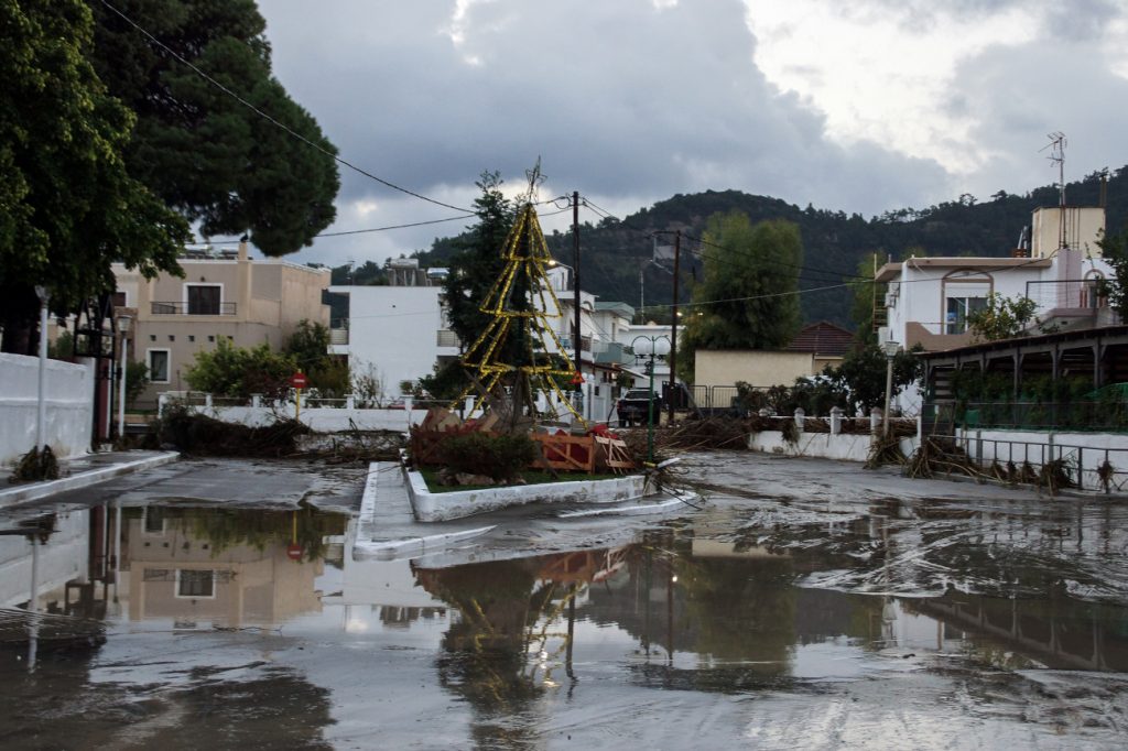 «Η ΝΔ δεν προχωρά σε μέτρα πρόληψης» – Πυρά της αντιπολίτευσης για την κακοκαιρία Bora