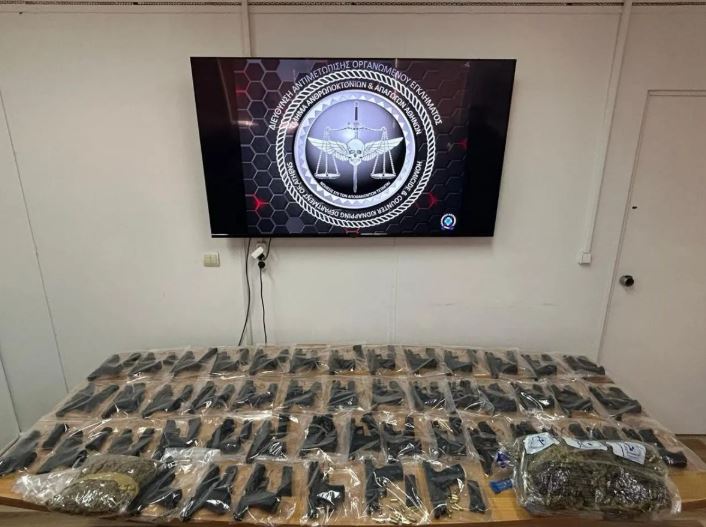 Οκτώ συλλήψεις Τούρκων μαφιόζων – Έφοδος της αστυνομίας στα σπίτια τους μετά το φονικό