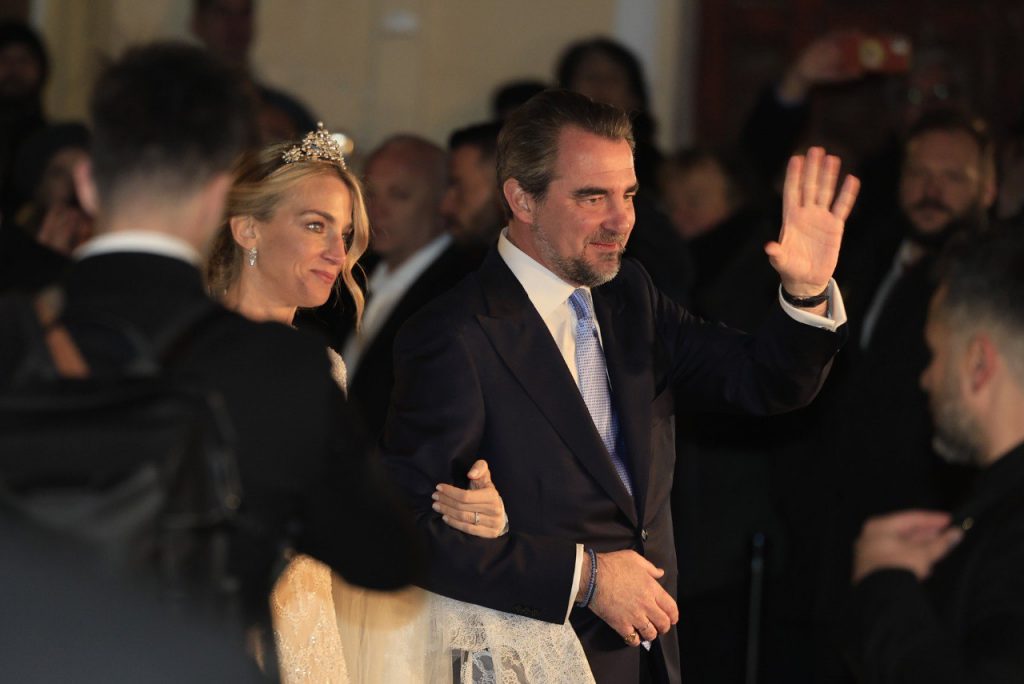 Νικόλαος Ντε Γκρες – Χρυσή Βαρδινογιάννη: Οι λαμπεροί καλεσμένοι, το εντυπωσιακό νυφικό & το παρασκήνιο της τελετής