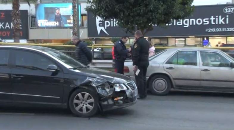 Λεωφόρος Συγγρού: Καραμπόλα τεσσάρων αυτοκινήτων στην κάθοδο | MEGA TV