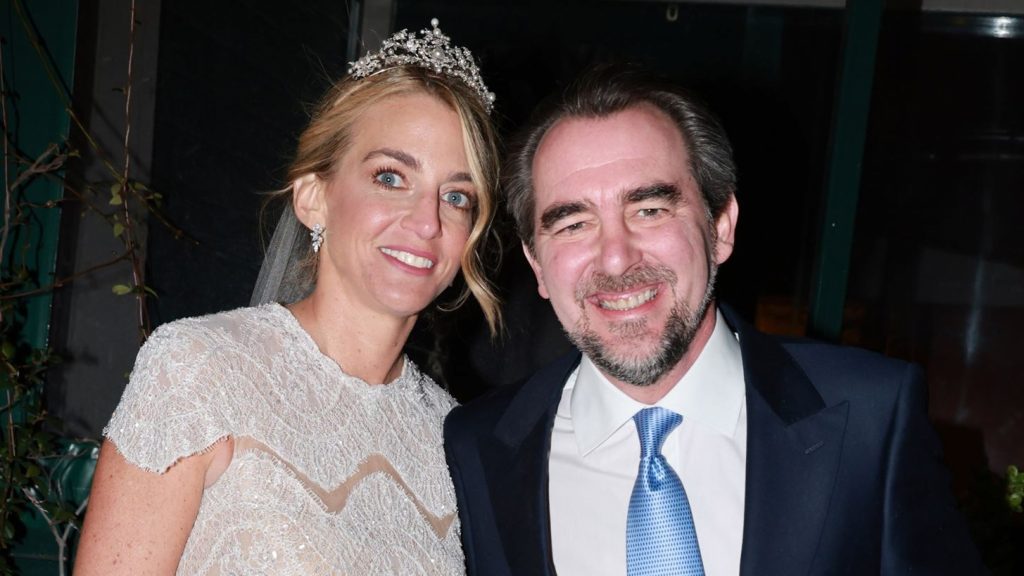 Παντρεύτηκαν Νικόλαος Ντε Γκρες και Χρυσή Βαρδινογιάννη: Οι λαμπεροί καλεσμένοι & το παρασκήνιο της τελετής