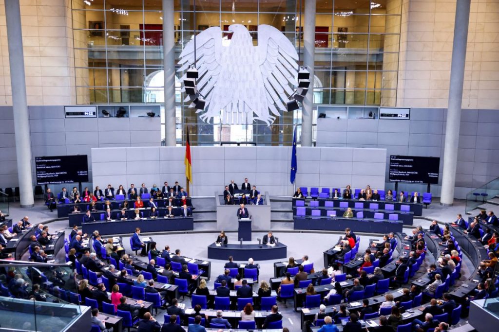 Εκλογές στην Γερμανία: Κέρδισαν οι Χριστιανοδημοκράτες του Μερτς αλλά δεν κάνουν κυβέρνηση