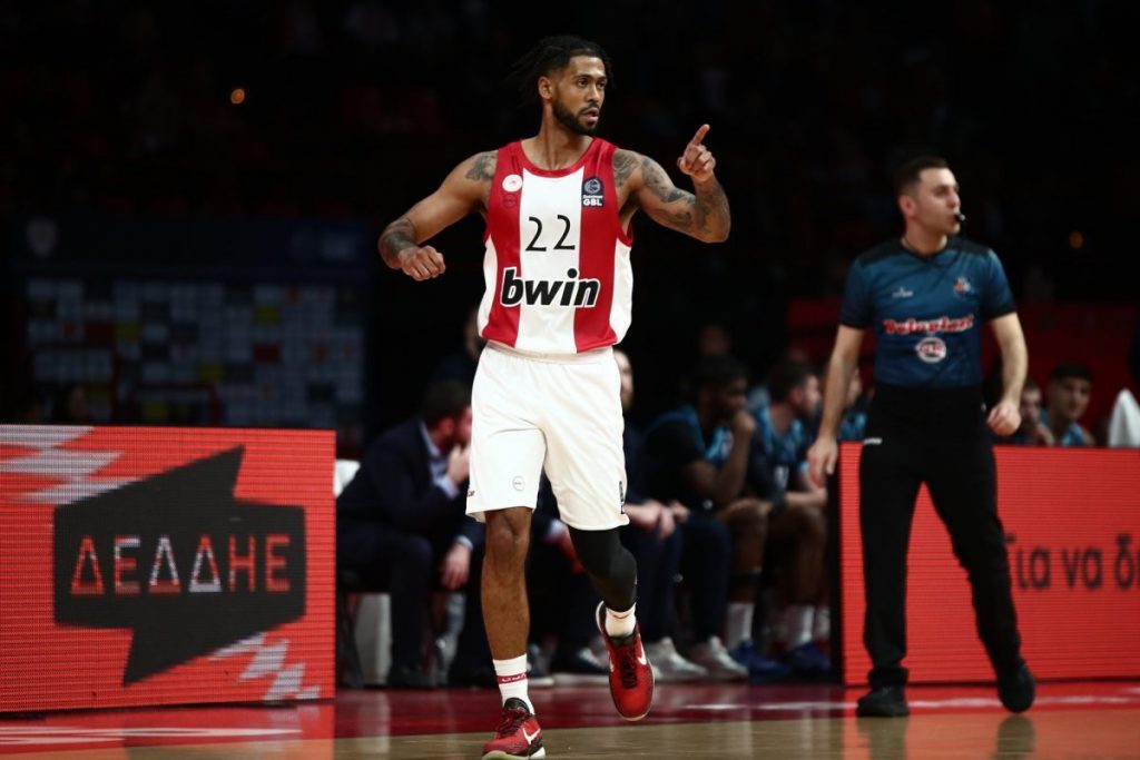 Ολυμπιακός – Παναθηναϊκός: Προετοιμασία για το ντέρμπι της Ευρωλίγκας με… περιπάτους