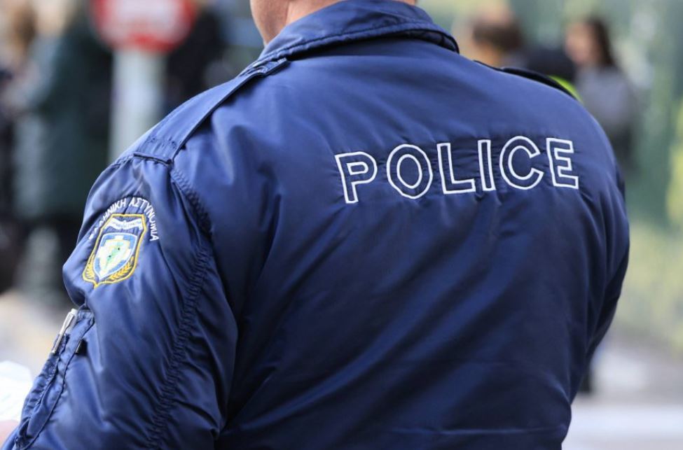 Τέσσερις συλλήψεις Τούρκων που σχετίζονται με δολοφονίες ομοεθνών τους σε πρακτορείο τυχερών παιχνιδιών στην Γλυφάδα