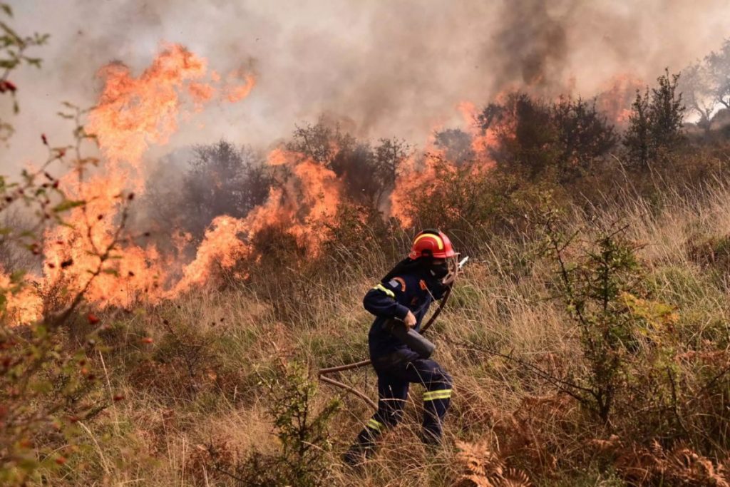 Εποχικοί πυροσβέστες: «Δεν θα είμαστε έτοιμοι για την αντιπυρική περίοδο – Αναμένονται mega fires»