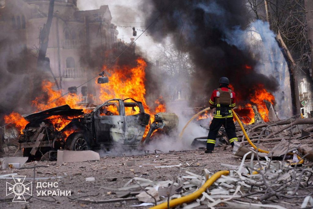 Ουκρανία: «Λουτρό» αίματος με 34 νεκρούς από διπλό πυραυλικό χτύπημα στο Σούμι