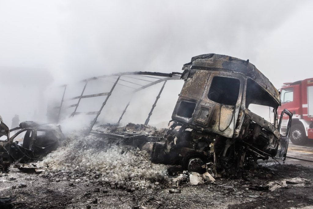 Κοζάνη: Δίωξη σε βαθμό κακουργήματος για τον οδηγό της νταλίκας του τροχαίου στην Εγνατία Οδό