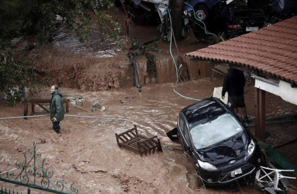 Μάνδρα: Τρεις κατηγορούμενοι θα δικαστούν ξανά στο εφετείο για τις φονικές πλημμύρες