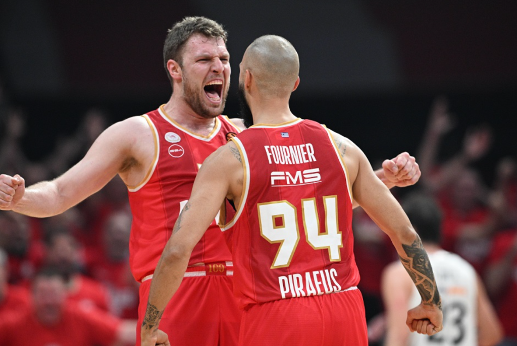 Oλυμπιακός – Ρεάλ Μαδρίτης 84-72: Την «έπνιξε» στο κατάμεστο ΣΕΦ και έκανε το 1-0