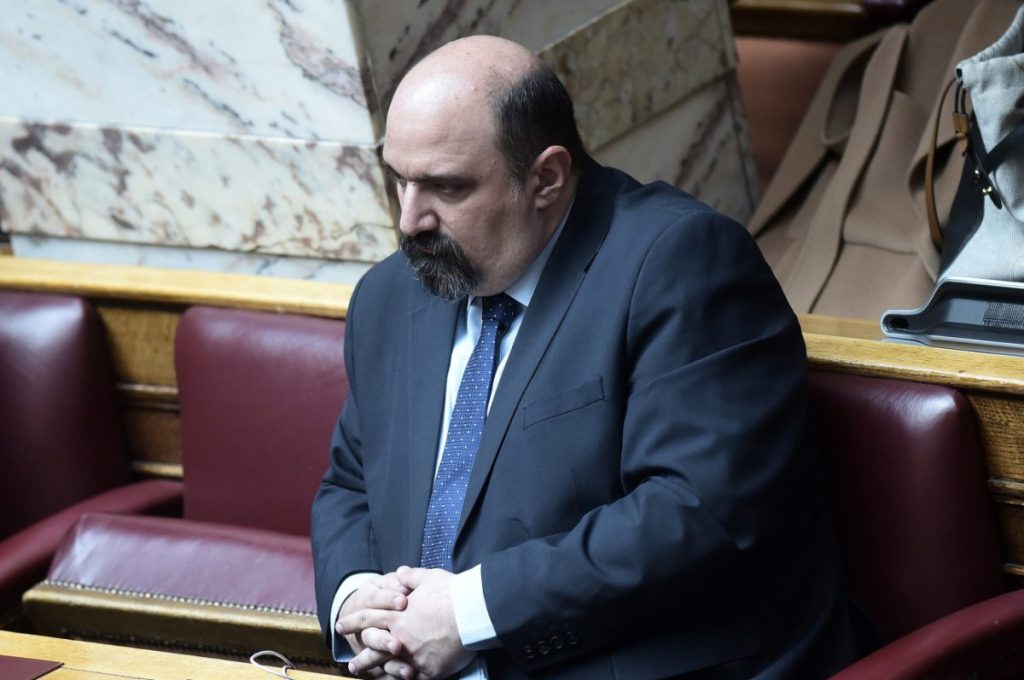 Προανακριτική Τριαντόπουλου: Ένταση στη Βουλή και αποχωρήσεις κομμάτων