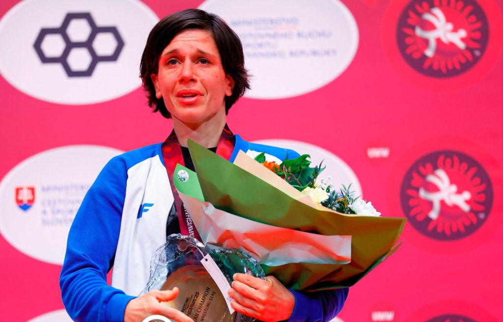 Πρωταθλήτρια Ευρώπης στην πάλη η Πρεβολαράκη – Δίνει ποσό από τη χορηγία της Stoiximan σε νέους αθλητές και αθλήτριες