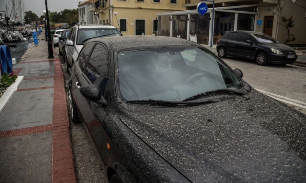 Τοπικές λασποβροχές, αφρικανική σκόνη και ζέστη μέχρι το Πάσχα