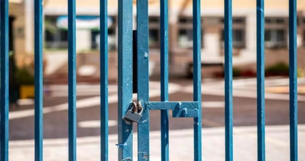 Πάτρα: 15χρονος εξωσχολικός έκαψε μικρή μαθήτρια με τσιγάρο στο χέρι