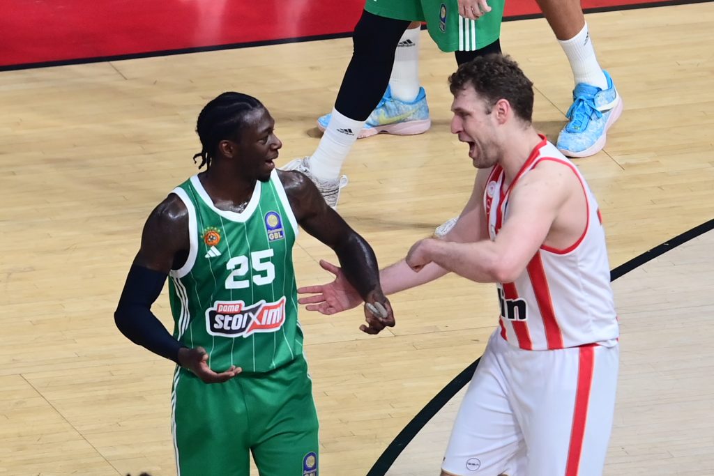 Basket League: Σήμερα ο τρίτος τελικός μεταξύ Ολυμπιακού και Παναθηναϊκού