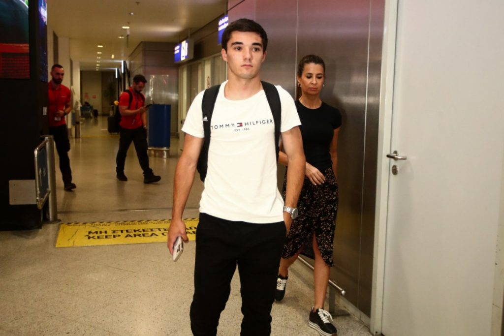 Ολυμπιακός: Έφτασε τα ξημερώματα στην Ελλάδα ο Ντιόγκο Νασιμέντο