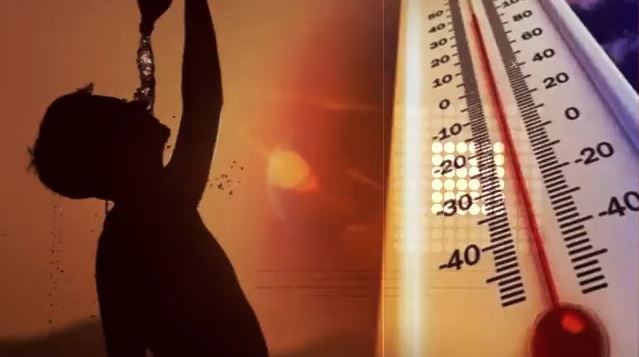 Καύσωνας: Σε ακραίες συνθήκες εργαζόμενοι στη «μάχη» για το μεροκάματο – Υποχρεωτική παύση εργασίας 12.00 έως 17.00