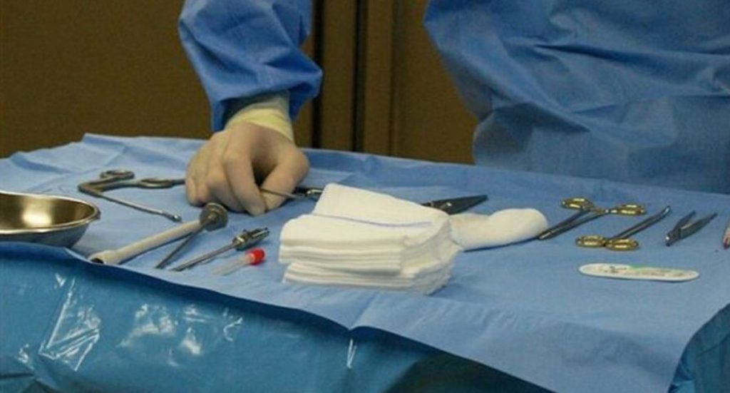 Κρήτη: 40χρονος υπέκυψε στα εγκαύματά του μετά από φωτιά στο γήπεδο του ΕΓΟΗ