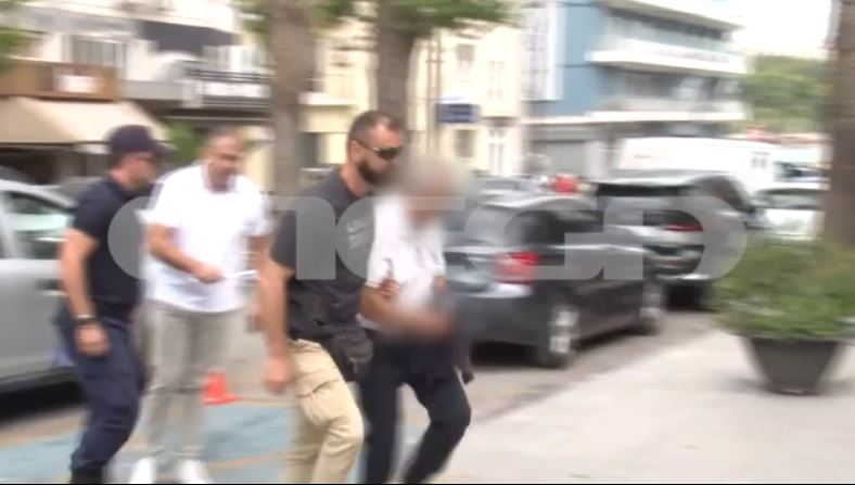 Ρυμουλκήθηκε στα Νέα Στύρα το φέρι μποτ που προσάραξε σε ξέρα – Στον ανακριτή ο πλοίαρχος